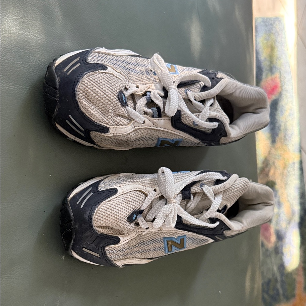 New Balance Women’s Beige and Navy Sneakers